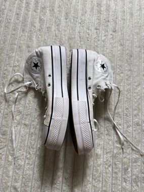 Converse Chuck Taylor All Star High Top White Canvas Lace Up Sneakers size 10